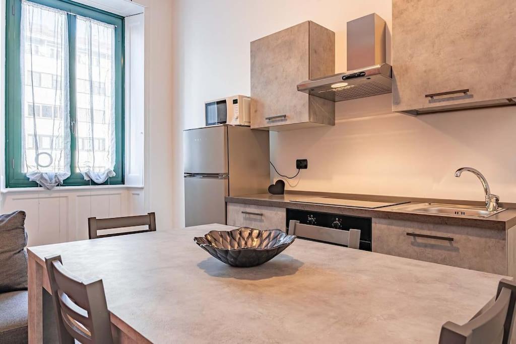 Guest Planet - Modern Flat Centrale M2 Mailand Exterior foto